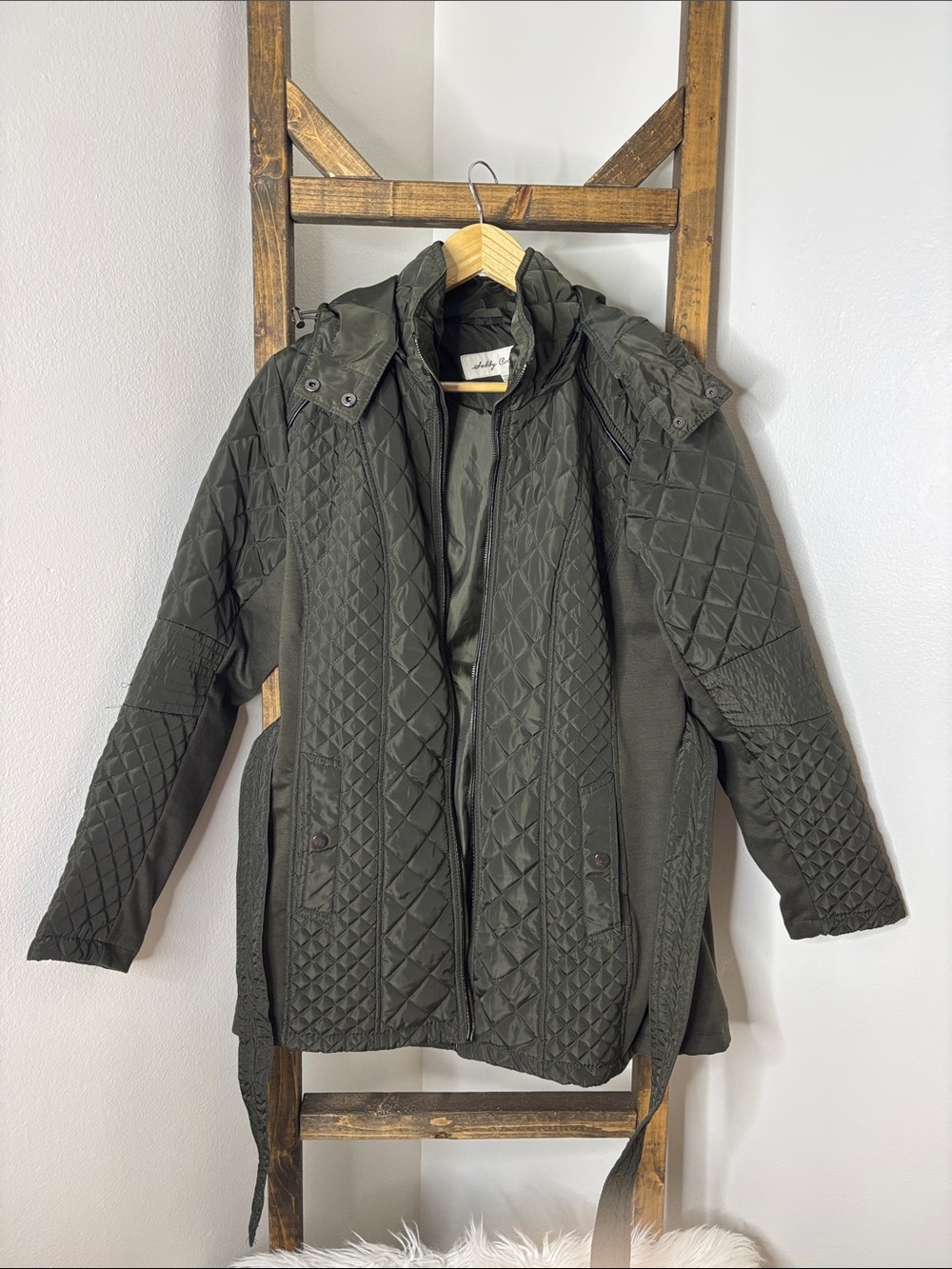 Sebby Collection Quilted Olive Green Women's Puffer Jacket with Hood Size L